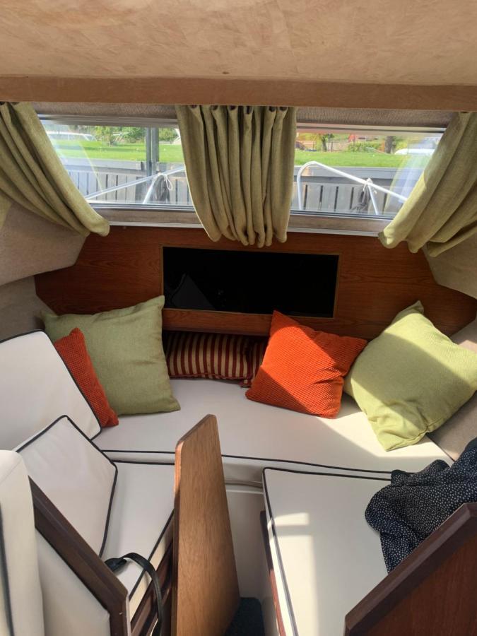 Barrs Court Beds Acomodação com café da manhã Warmley Exterior foto