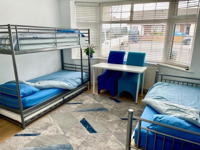 Barrs Court Beds Acomodação com café da manhã Warmley Exterior foto